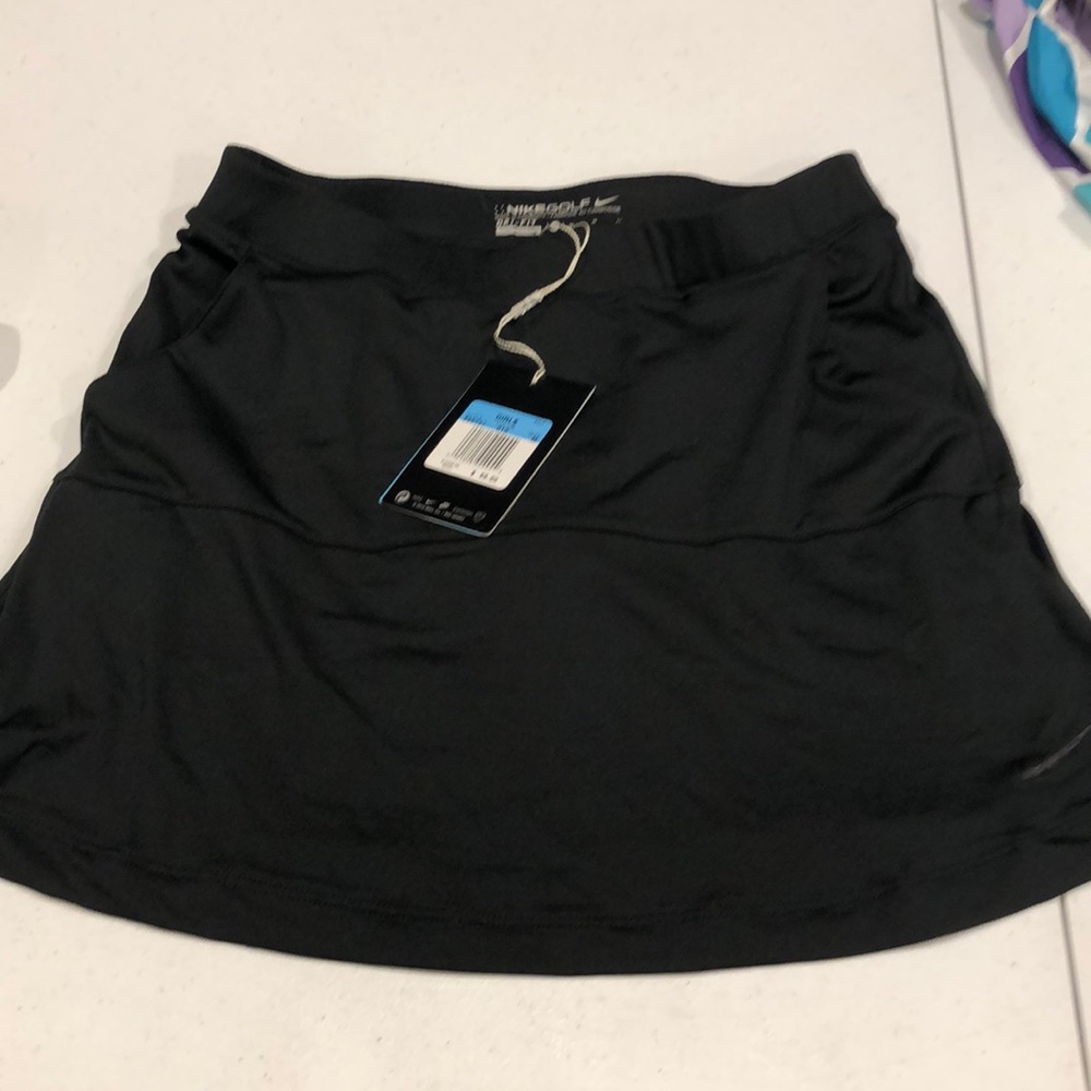 Nike Golf Girls NWT medium skort with pockets
